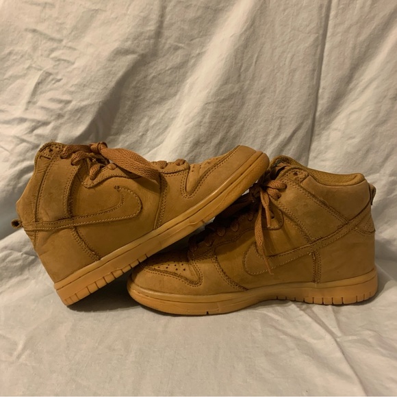 Nike Dunk High Premium - Picture 2 of 6